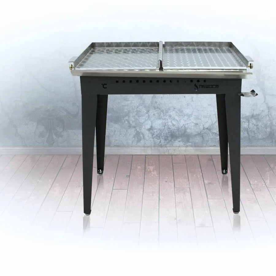 Barbecue a gas professionale con griglia in acciaio inox, ideale per cucina privata e ristoranti