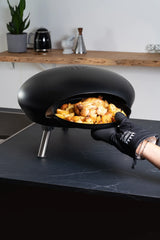 Girarrosto nero con pollo e patate arrosto, ideale per cucina professionale e domestica