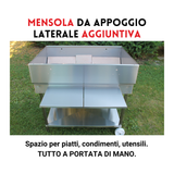Mensola laterale aggiuntiva in acciaio inox per barbecue, con ripiani per piatti e utensili, su erba.