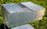 Barbecue in acciaio inox RZeta con griglia e coperchio, ideale per cucina all'aperto e professionale